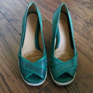 Green Nurture Wedges, Size 6